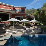 Вилла In Pool Tennis Breakfast Сесимбра