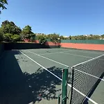 In Pool Tennis Breakfast * Сесимбра